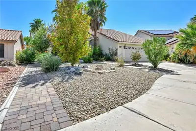 390 Rushing Creek Court, Henderson, NV 89014 