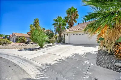 390 Rushing Creek Court, Henderson, NV 89014 