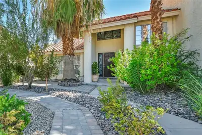 390 Rushing Creek Court, Henderson, NV 89014 