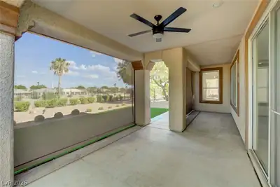 4700 Fiore Bella Boulevard Patio