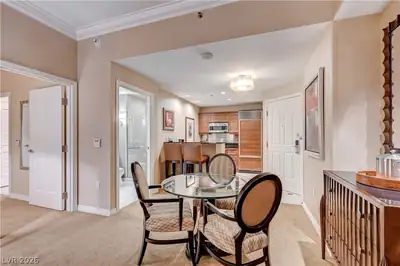 125 East HARMON Avenue 3419 & 3421 Dining Area