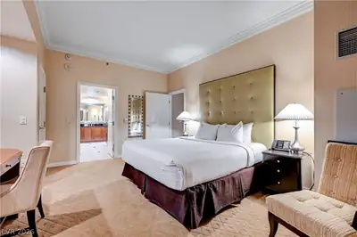125 East HARMON Avenue 3419 & 3421 Bedroom