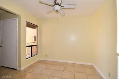 3151 Soaring Gulls Drive 2152 Living Room