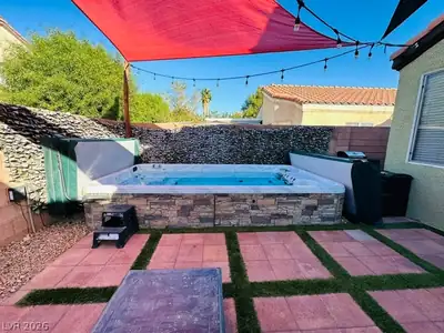 2486 Fresnal Canyon Avenue, Las Vegas, NV 89123 Yard