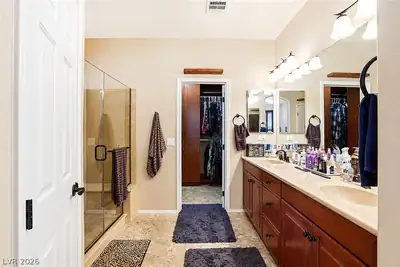 3604 Starlight Ranch Avenue Primary Bathroom