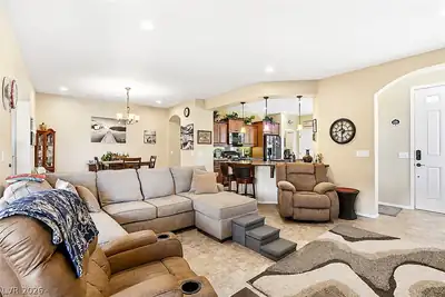 3604 Starlight Ranch Avenue Living Room