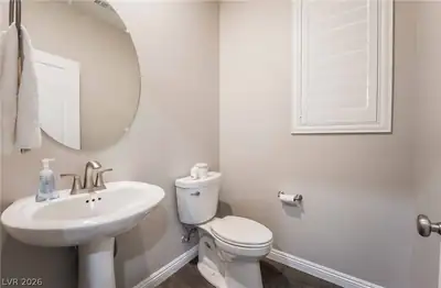 5378 Silver Branch Avenue, Las Vegas, NV 89118 Bathroom