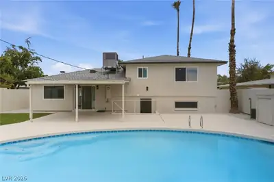 6225 Arlington Avenue, Las Vegas, NV 89107 Pool