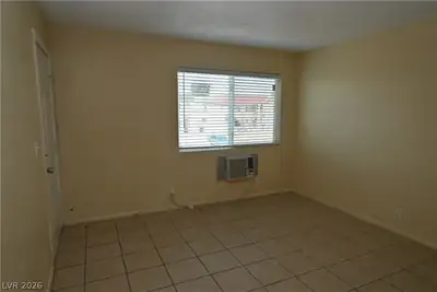 3021 East Carey Avenue 4 Living Room