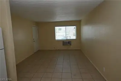 3021 East Carey Avenue 4 Living Room