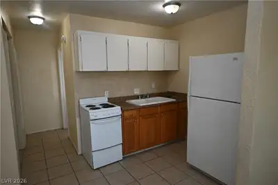 3021 East Carey Avenue 4 Kitchen
