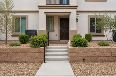 671 Anemone Lane, Henderson, NV 89015 Front of Structure