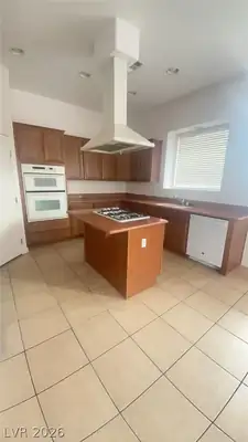 9201 Worsley Park Place, Las Vegas, NV 89145 Kitchen