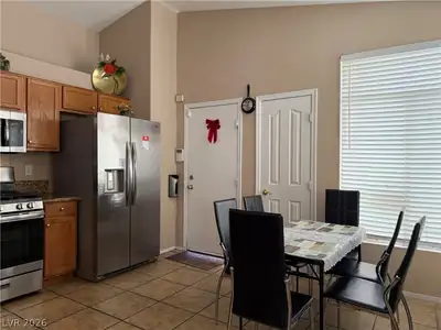 868 Worrell Avenue Kitchen