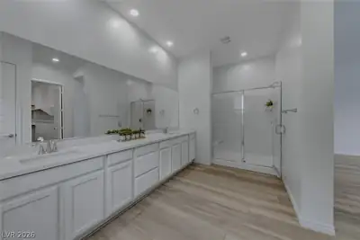 57 Reverie Heights Avenue, Henderson, NV 89011 Primary Bathroom