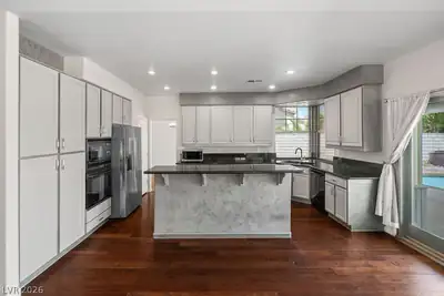 2504 Hacker Drive, Henderson, NV 89074 Kitchen