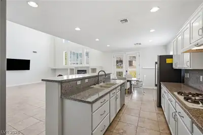 9952 Madison Walk Avenue, Las Vegas, NV 89149 Kitchen