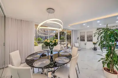 205 East Harmon Avenue 507 Dining Room