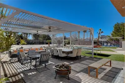 395 East Wigwam Avenue Patio