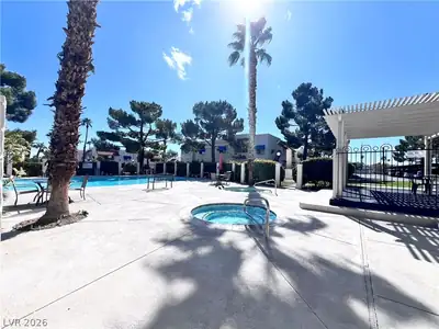 101 Luna Way 118 Pool