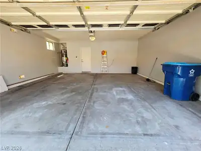 3549 Bella Sovana Court, Las Vegas, NV 89141 Garage