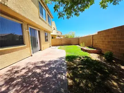 3549 Bella Sovana Court, Las Vegas, NV 89141 Yard