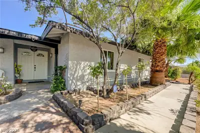 1920 Parkchester Drive, Las Vegas, NV 89108 Front of Structure