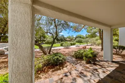 2648 Highvale Drive Patio