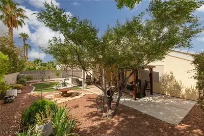 6016 Resort Ridge Street Las Vegas, NV 89130