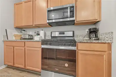 6955 STONE CACTUS, North Las Vegas, NV 89086 Kitchen