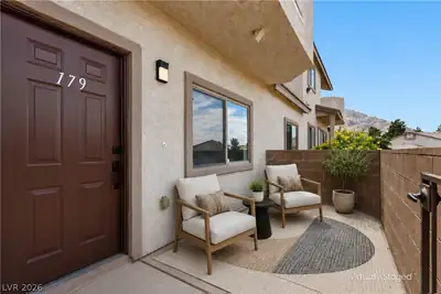 2050 North Los Feliz Street 179 Patio