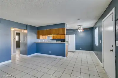 1641 North Lamont Street C Kitchen