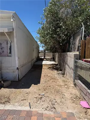 6024 Great Smoky Avenue, Las Vegas, NV 89156 Side of Structure