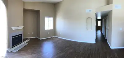 3318 North DECATUR Boulevard 2145 Living Room