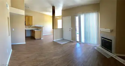 3318 North DECATUR Boulevard 2145 Living Room