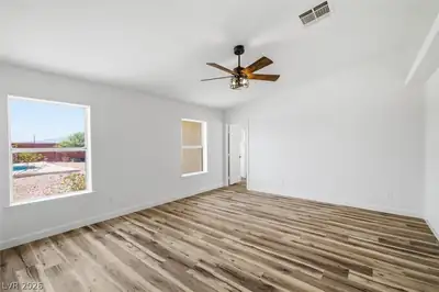 841 East Falcon Street Bedroom