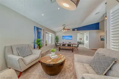 8421 Honeywood Circle, Las Vegas