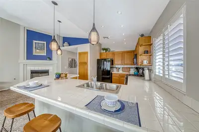 8421 Honeywood Circle, Las Vegas, NV 89128 Kitchen