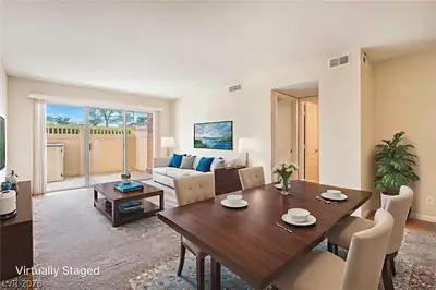 2831 GEARY Place 2911 Dining Area