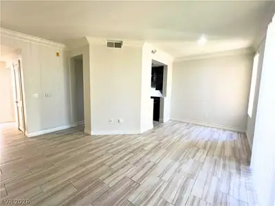 210 FLAMINGO Road 302, Las Vegas