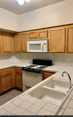 7705 Himalayas Avenue 102 Kitchen