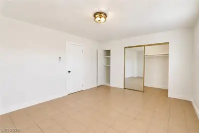 2030 Sunrise Avenue 2 Bedroom