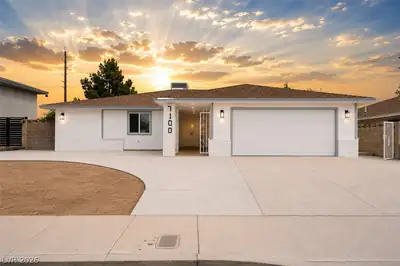 7100 Raincloud Drive Las Vegas, NV 89145