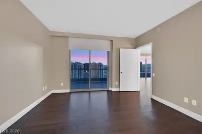 222 East Karen Avenue 3802 Bedroom