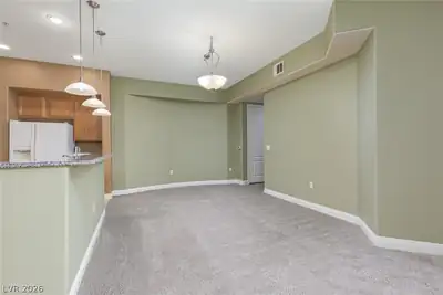 50 East SERENE Avenue 415 Dining Area