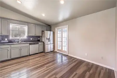 613 Overland Drive, Henderson, NV 89002 Kitchen