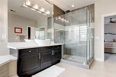 5 Chateau Whistler Court, Las Vegas, NV 89148 Primary Bathroom