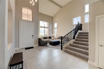 5 Chateau Whistler Court, Las Vegas, NV 89148 Entrance Foyer