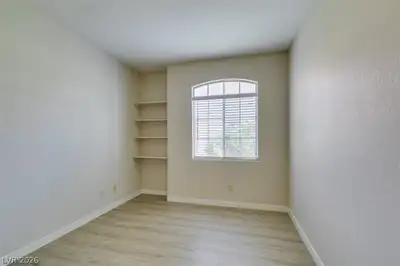 8301 Boseck Drive 115 Bedroom