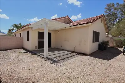 994 Trackers Glen Avenue, Henderson, NV 89015 Back of Structure